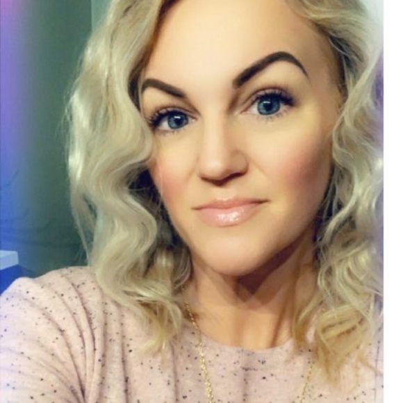 Meet your Posher, Jen - Picture 1 of 1